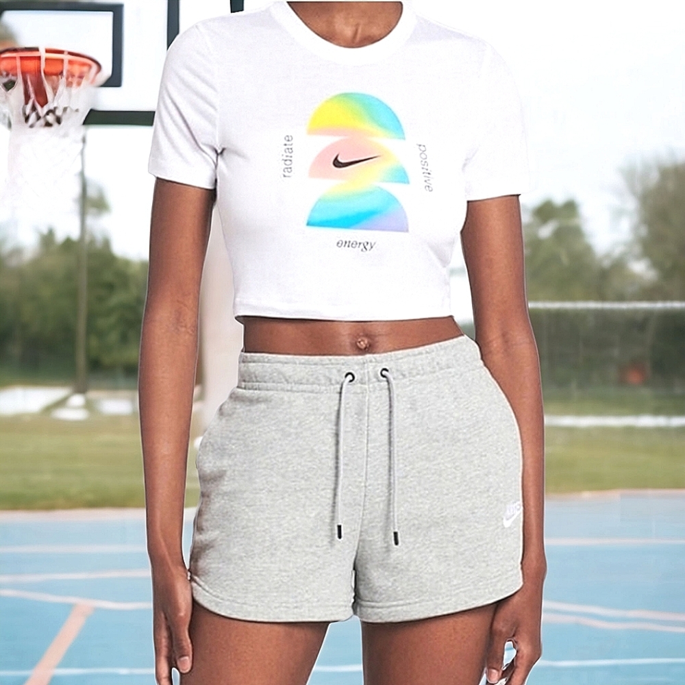 NWT Women's Nike Slim Fit Crop Top Size Small - Picture 8 of 8
